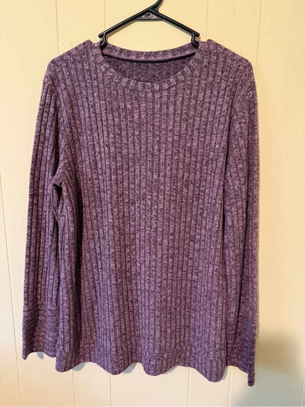 Women's Ribbed Scoop Neck Sweater - Purple